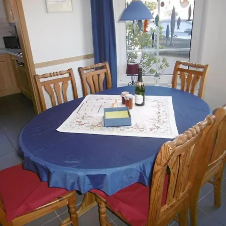Holiday home Strandraeubernest Comfortable Holiday